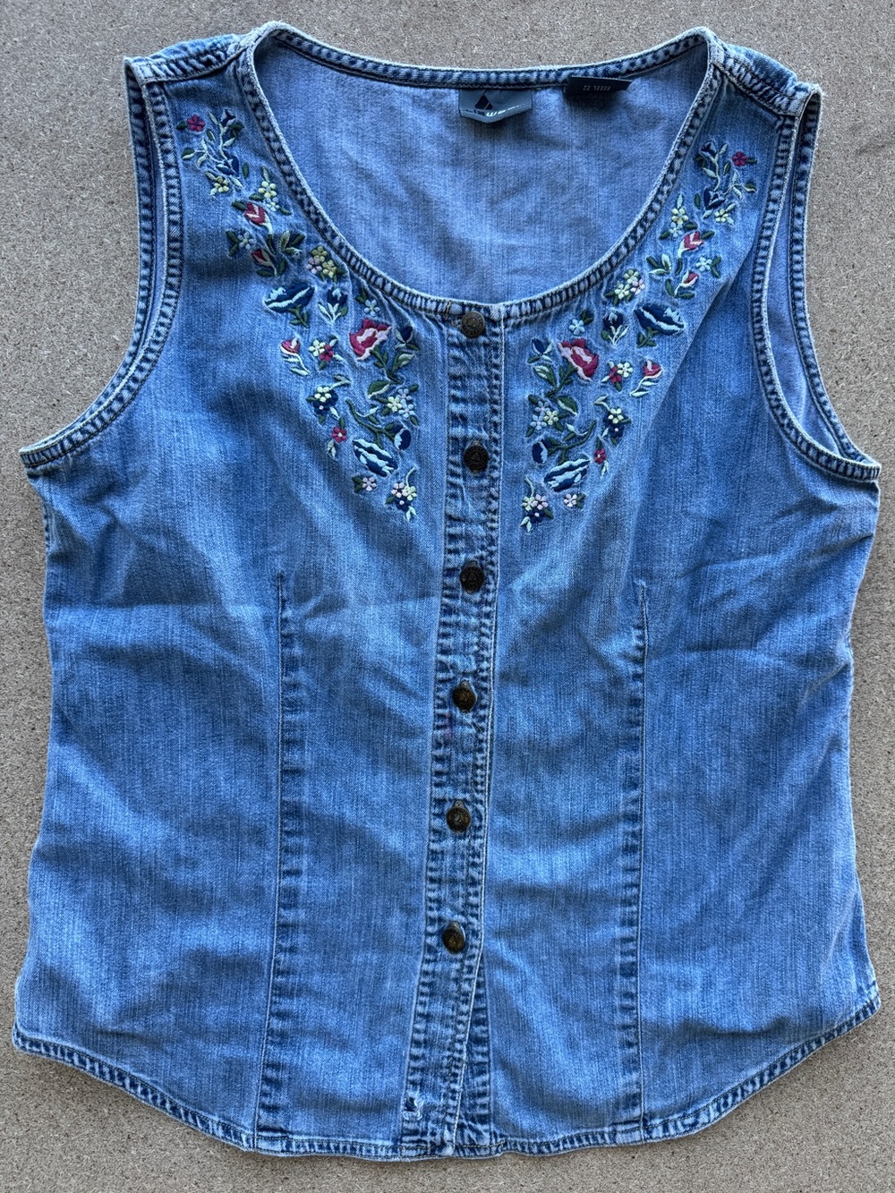 Vintage Lizwear Liz Claiborne Floral Embroidered Light Denim Button up Vest L - Picture 6 of 6